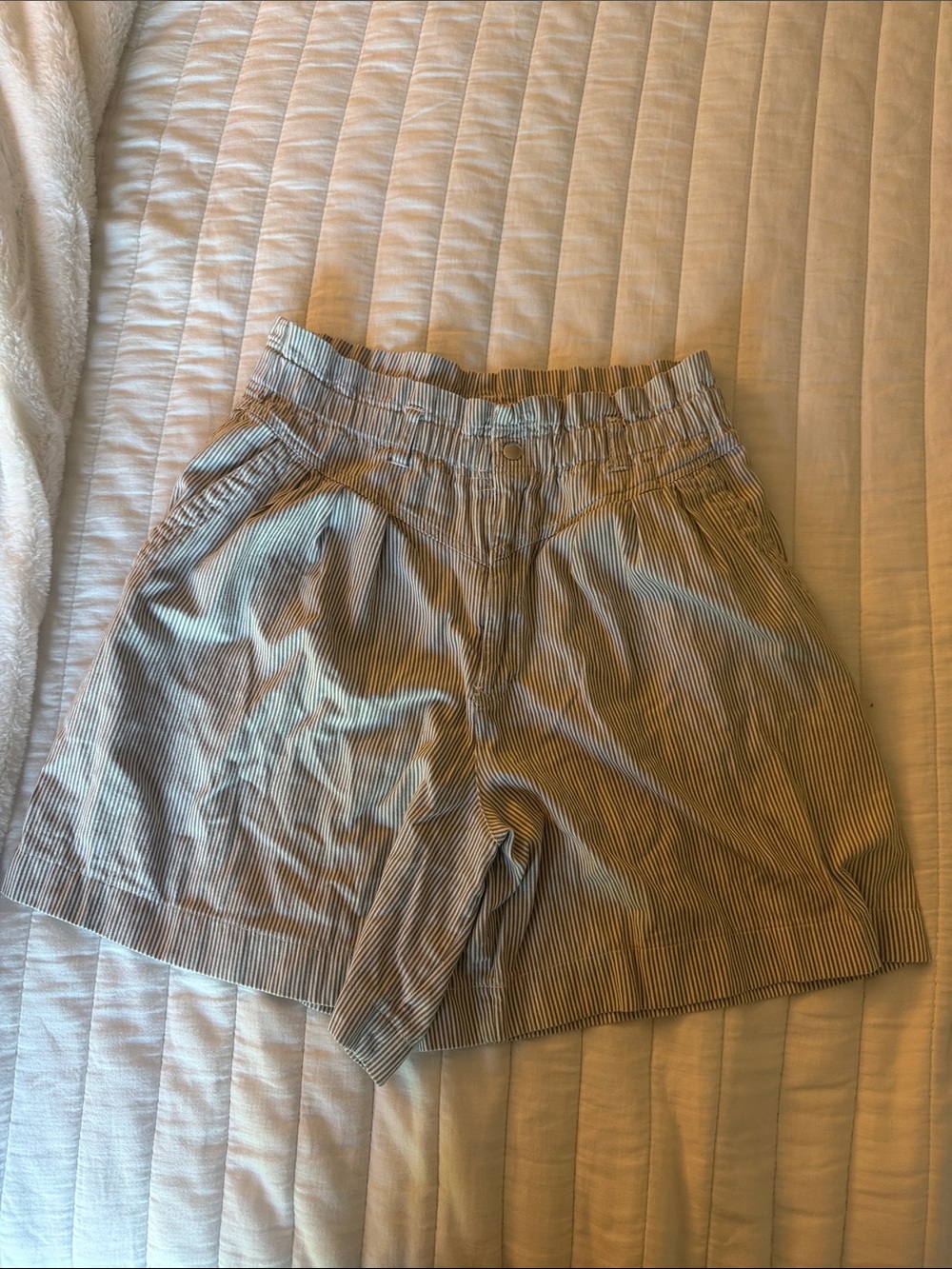 Striped Retro Waist Shorts in Beige and White